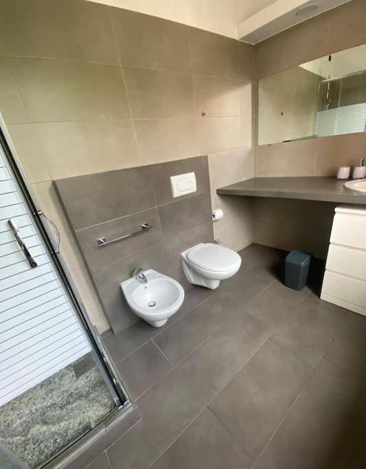 Nice House Luminoso Con Terrazzo Gallarate Exterior foto